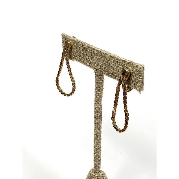 MONET Earrings Clips Clip Ons Vintage Flat Chain Loops Dangle Gold Tone - Picture 2 of 9